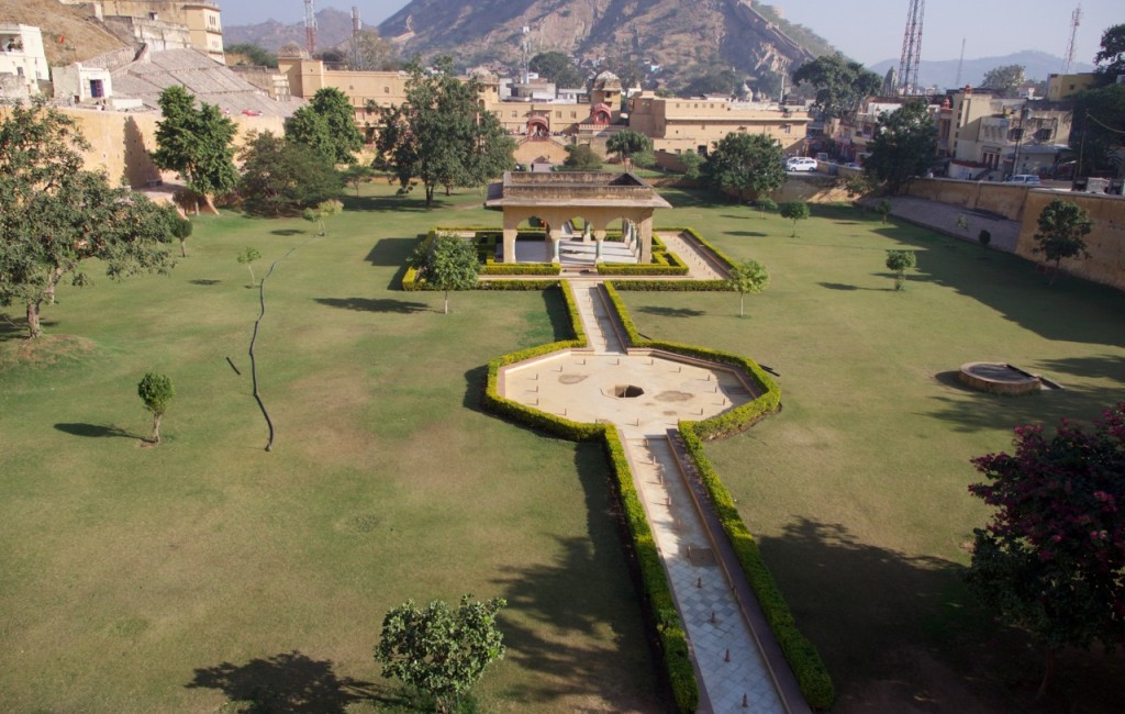 amberfort - 5